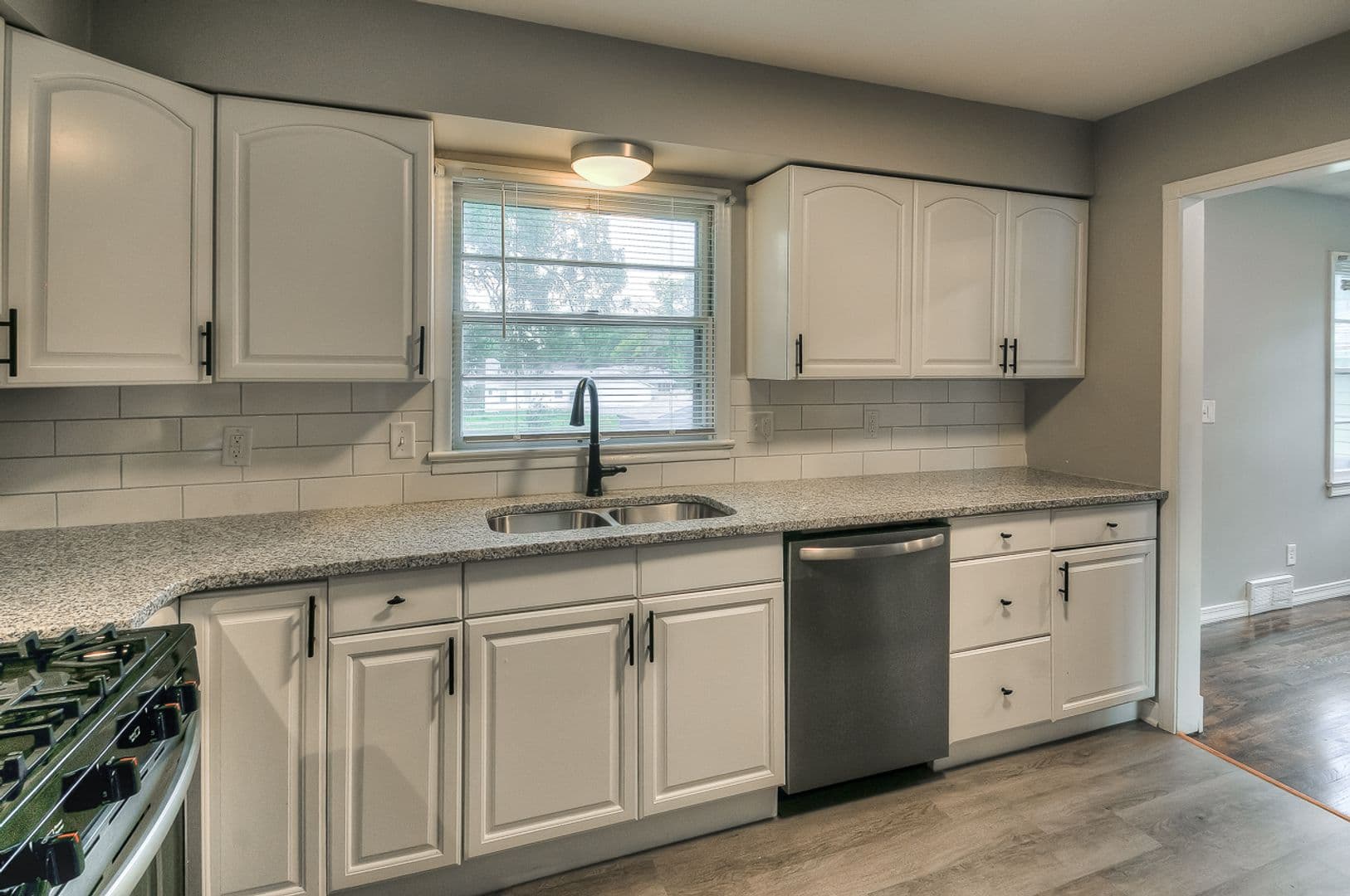 Omaha House: 5415 Poppleton Ave.