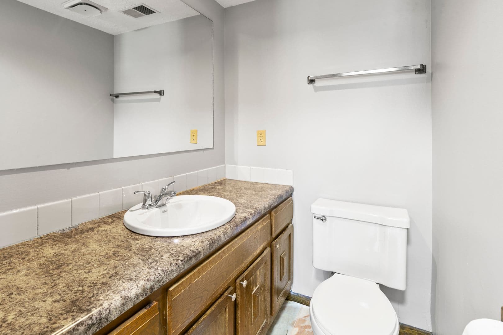Omaha House: 9002 David Circle