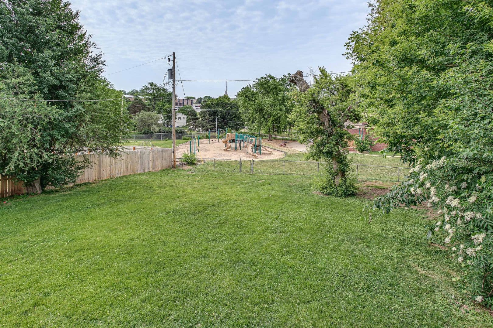 Omaha House: 7071 Izard St.