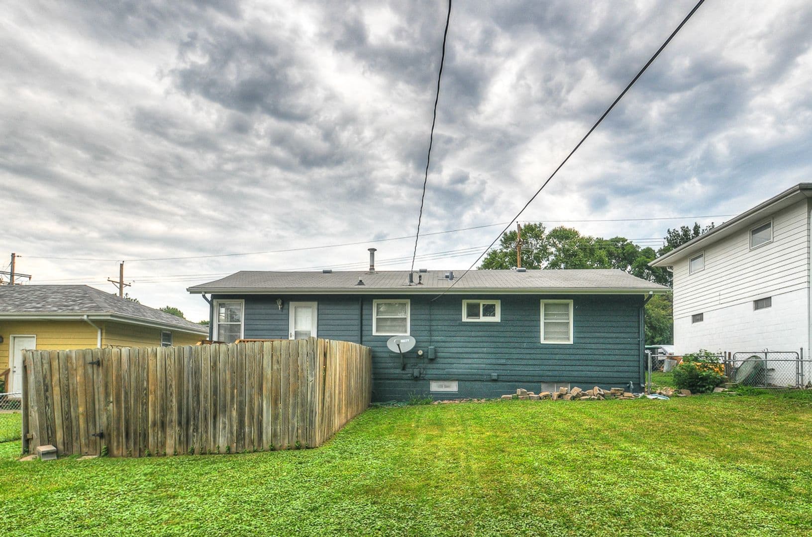 Omaha House: 5415 Poppleton Ave.