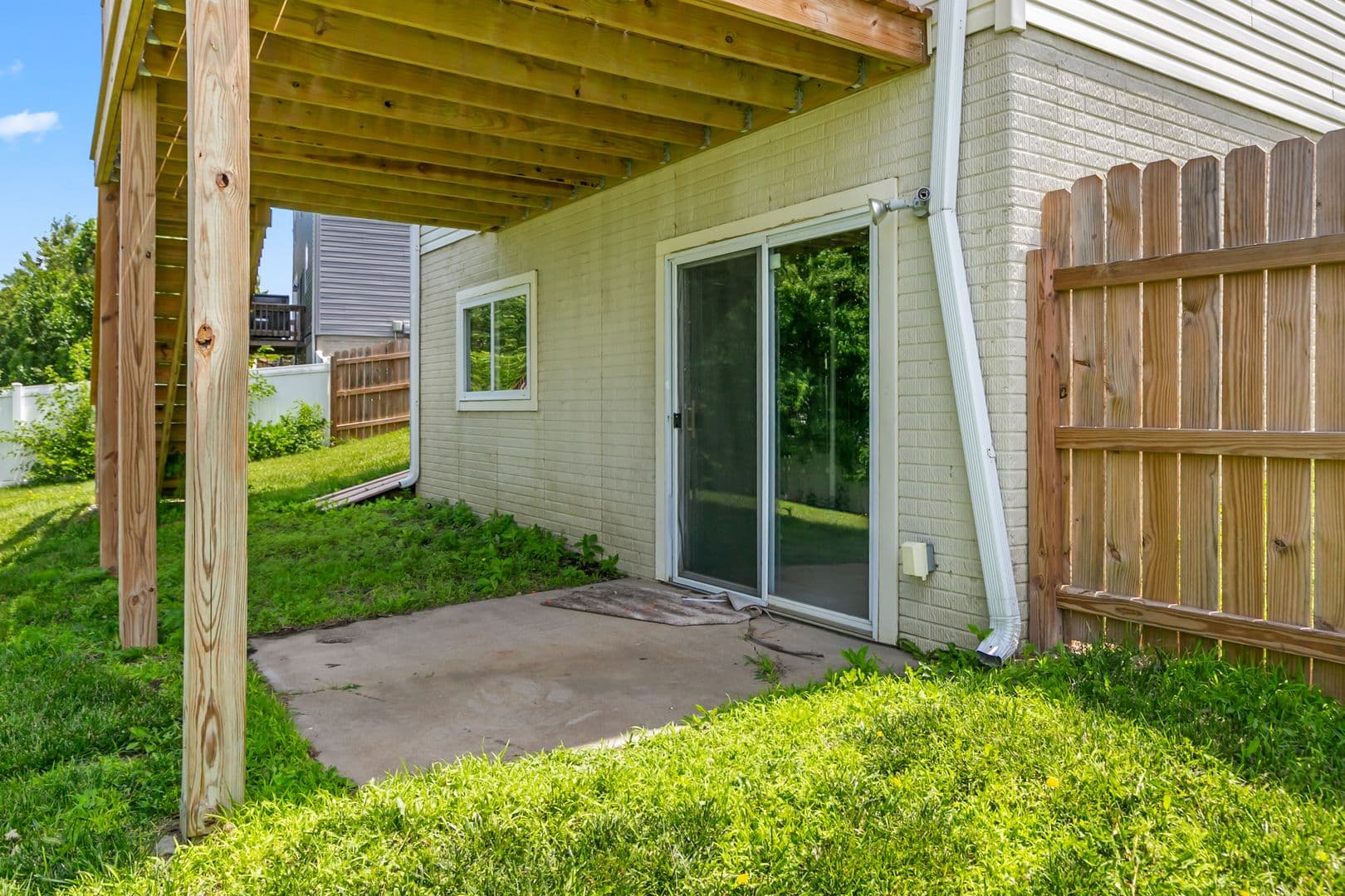 Omaha House: 19282 Orchard Ave.