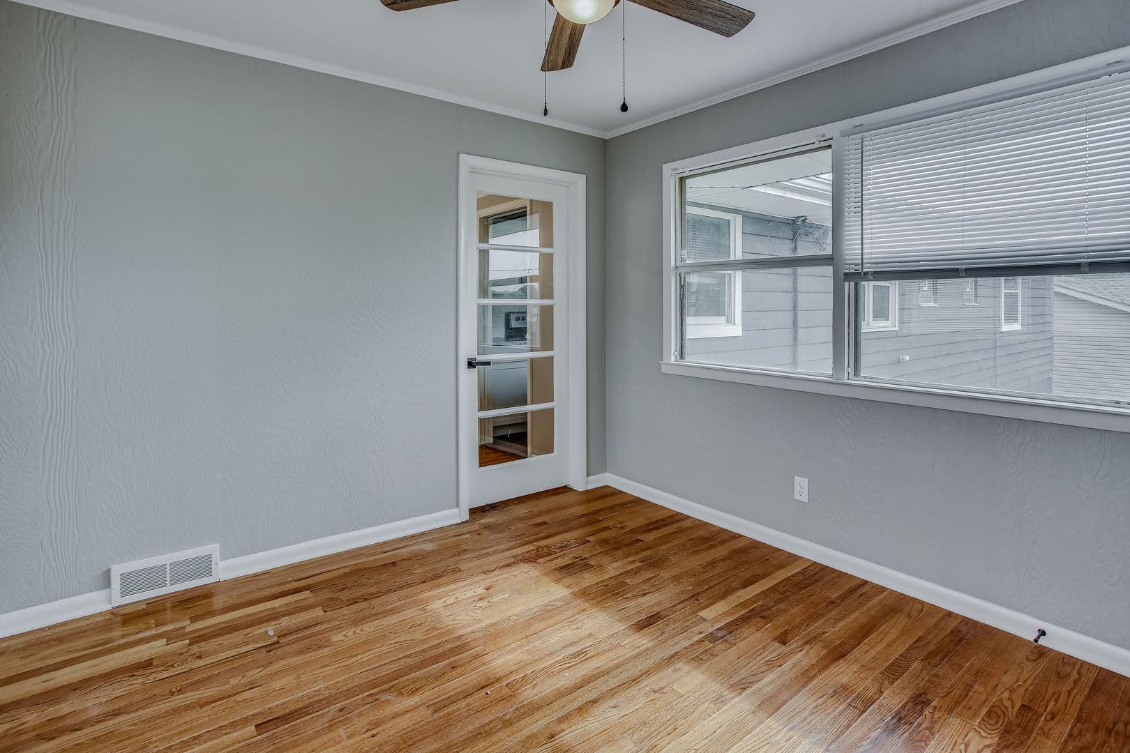 Omaha House: 7071 Izard St.