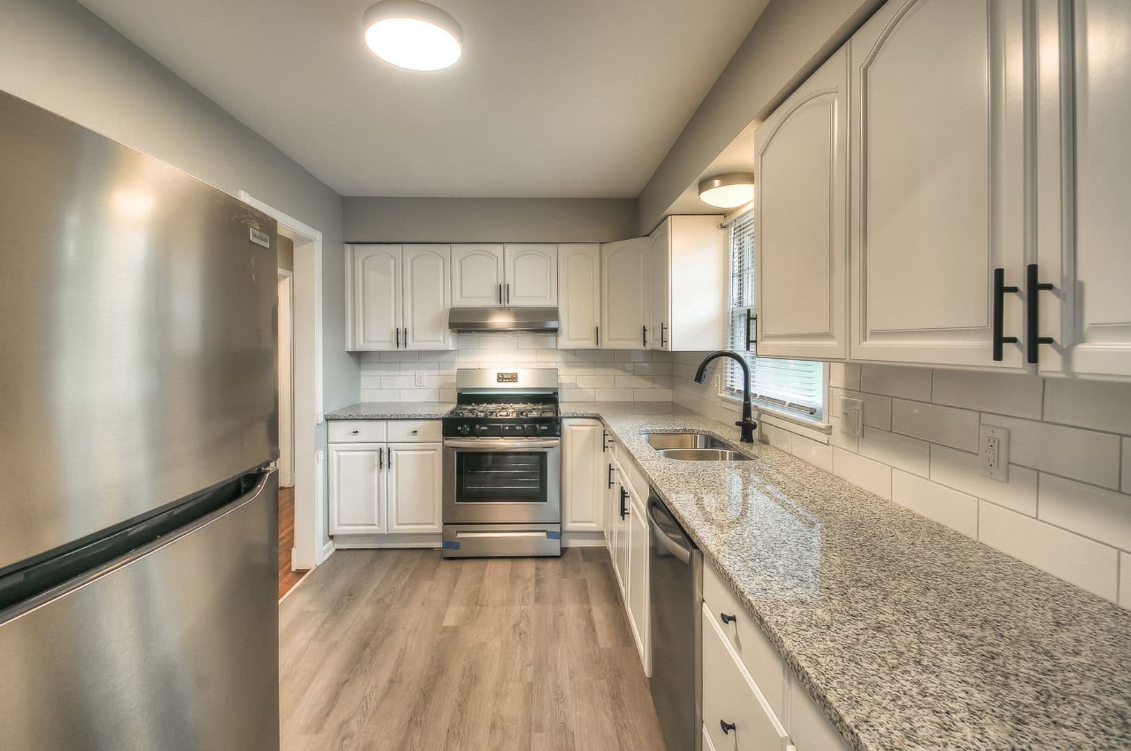 Omaha House: 5415 Poppleton Ave.