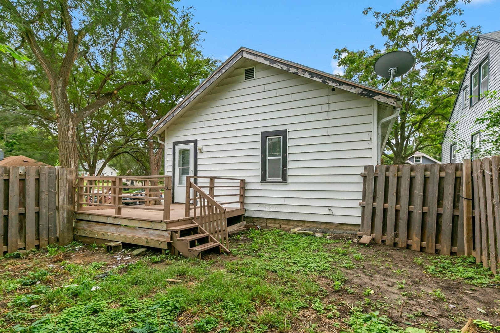 Omaha House: 4252 Maple Street