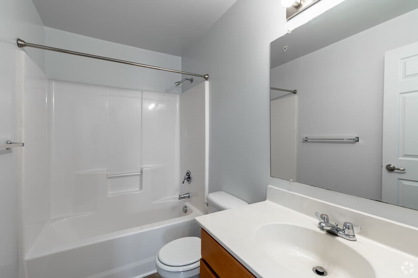 Seaford Apartment: 23033 Meadow Wood Ct.