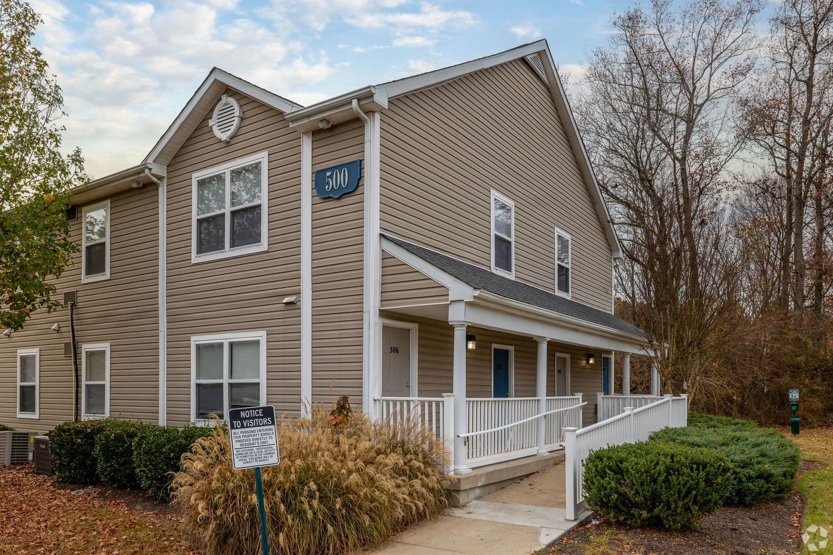 Greenwood Apartment: 101 Seachase Lane