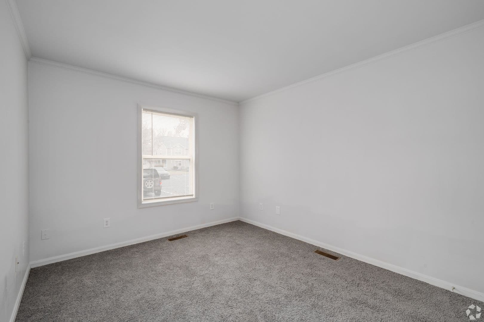 Greenwood Apartment: 101 Seachase Lane