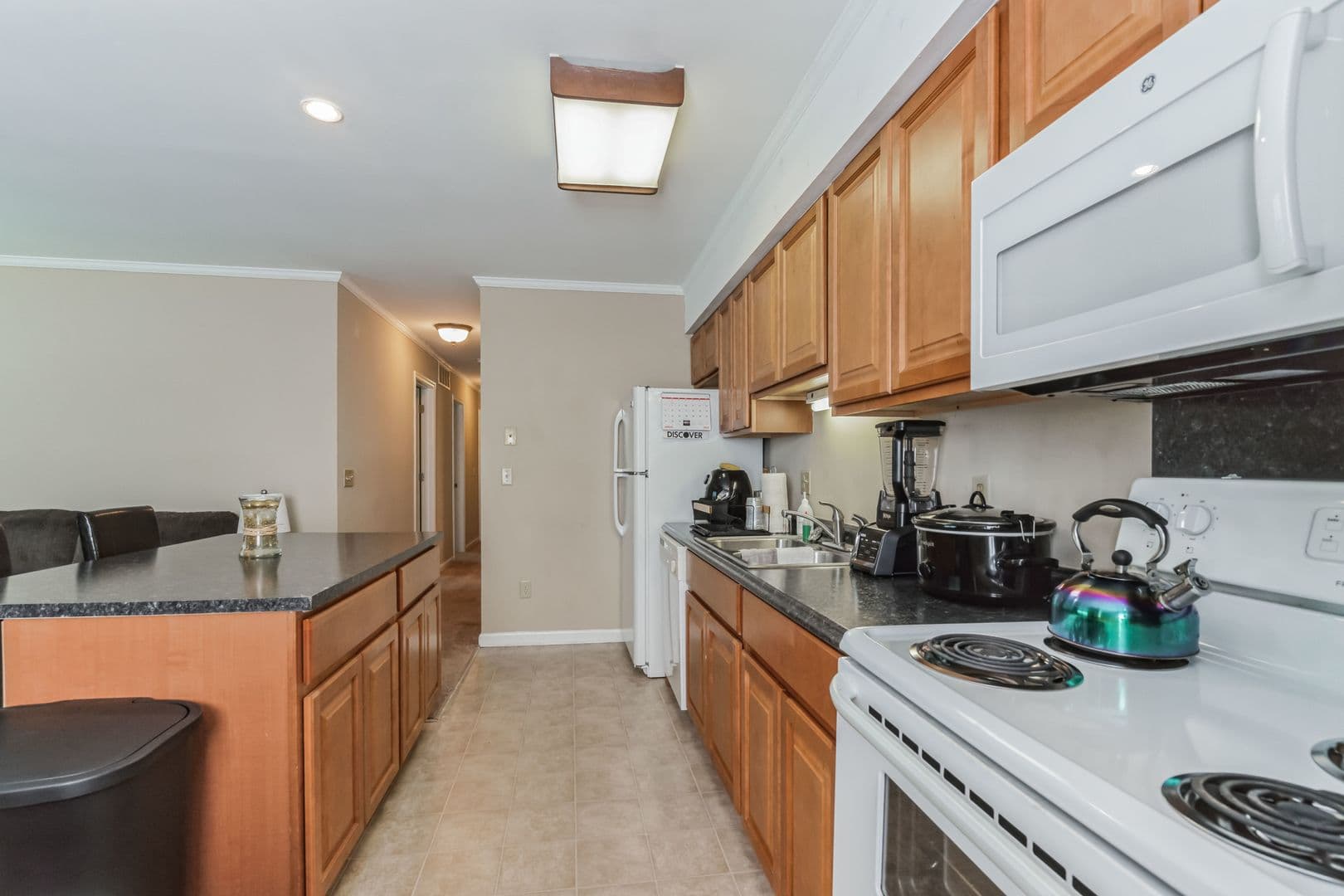 Greenwood Apartment: 101 Seachase Lane