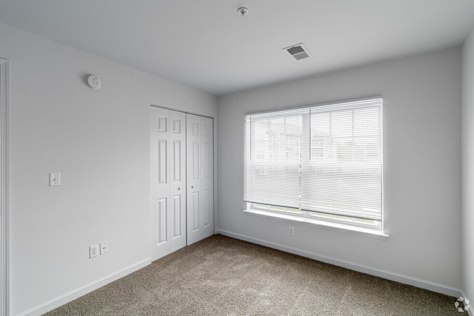 Seaford Apartment: 23033 Meadow Wood Ct.