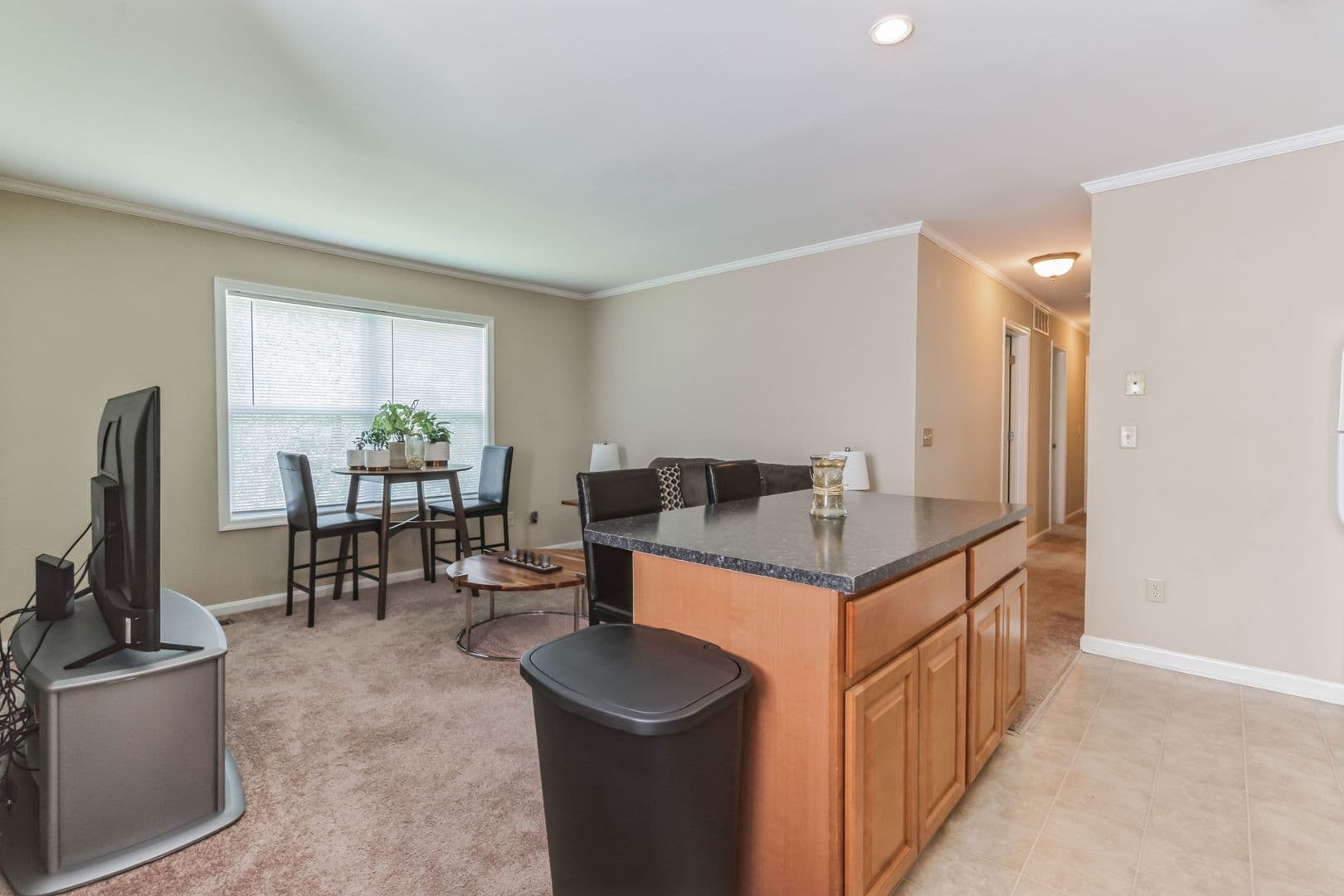 Greenwood Apartment: 101 Seachase Lane