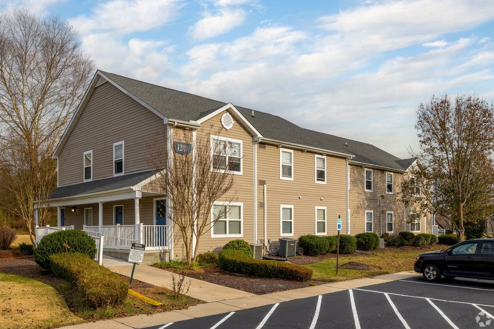 Greenwood Apartment: 101 Seachase Lane