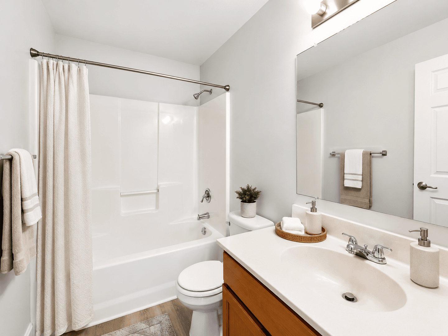 Seaford Apartment: 23033 Meadow Wood Ct.
