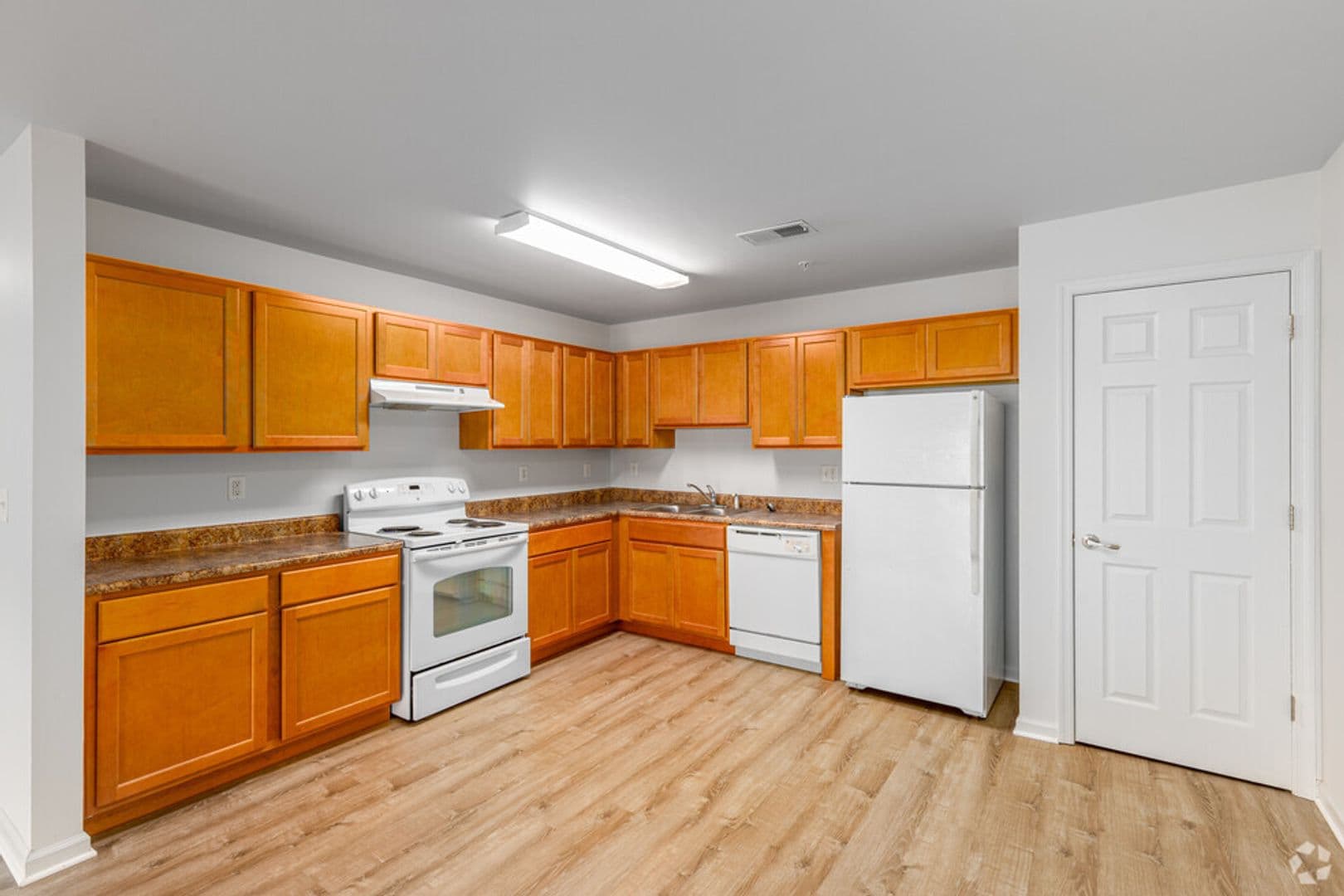Seaford Apartment: 23033 Meadow Wood Ct.