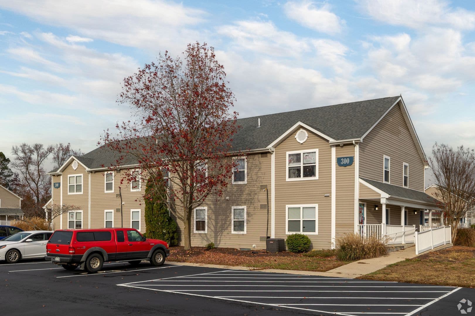 Greenwood Apartment: 101 Seachase Lane
