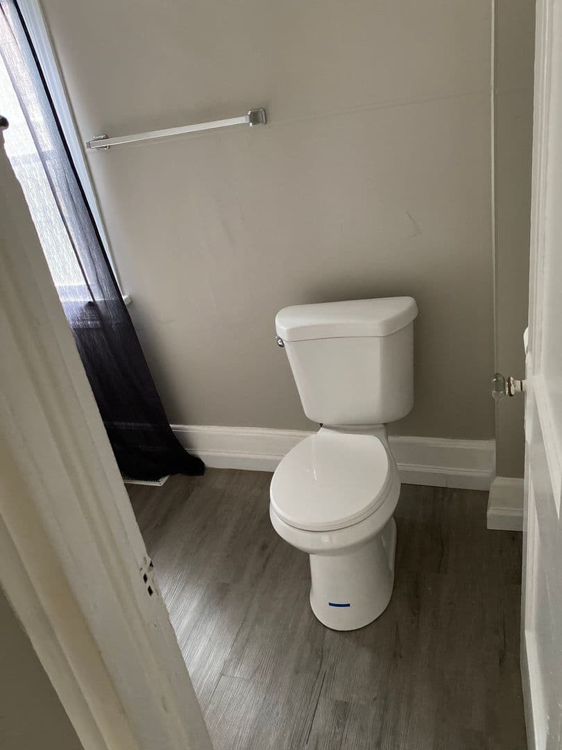 Olyphant Apartment: 215 Mary Street