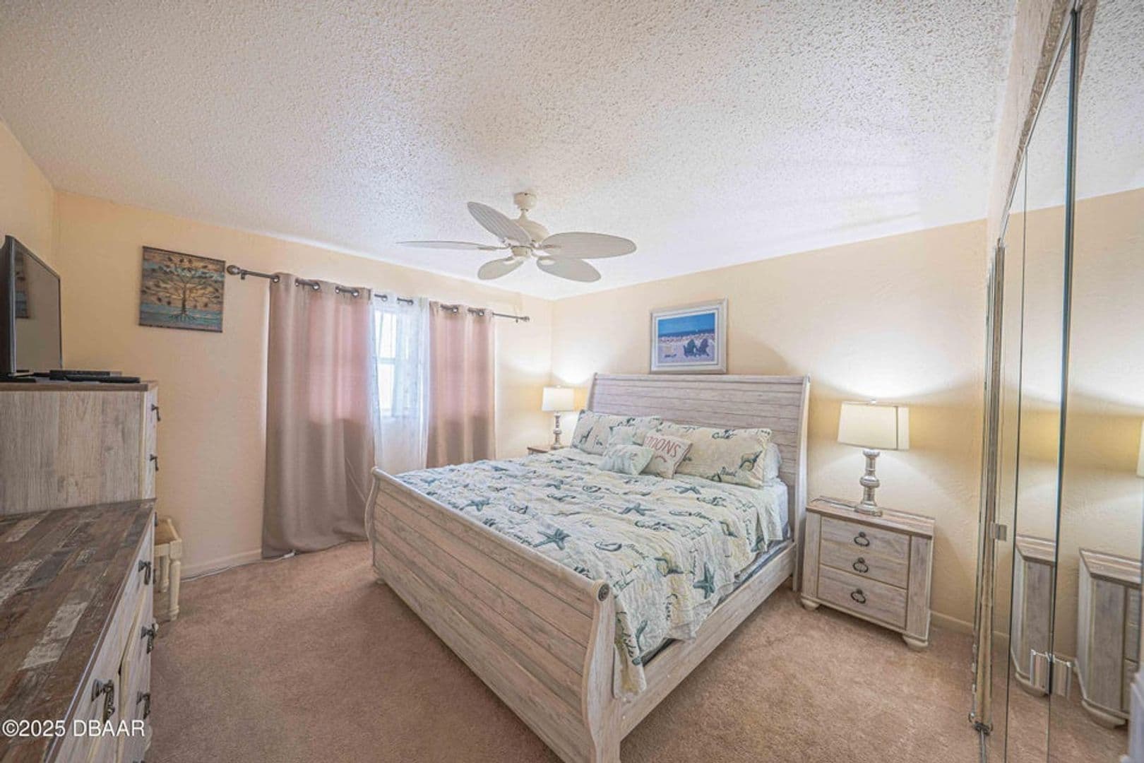 Daytona Beach Condo: 3615 S Atlantic Ave, 211