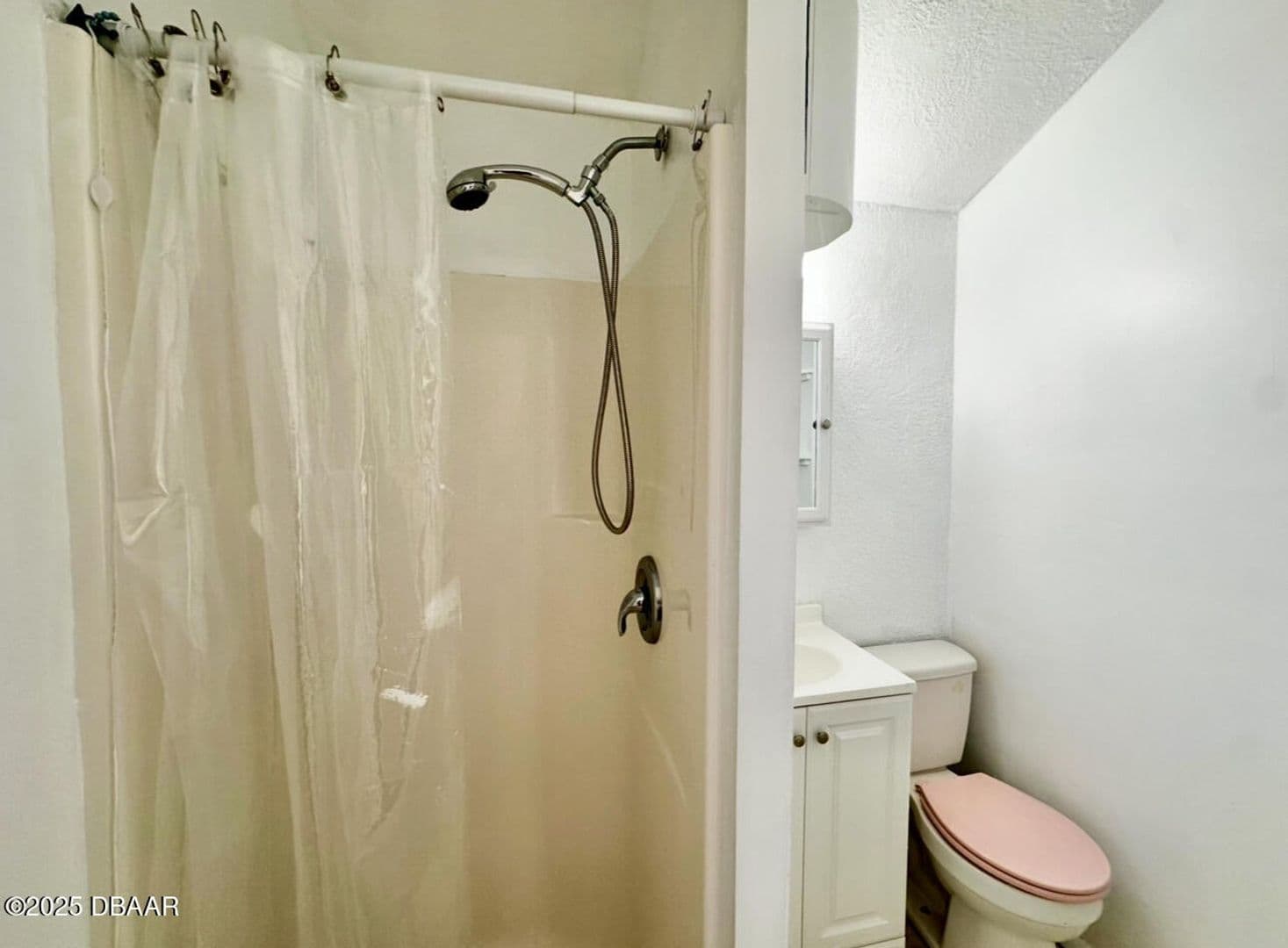 Daytona Beach House: 1104 Jacaranda Ave