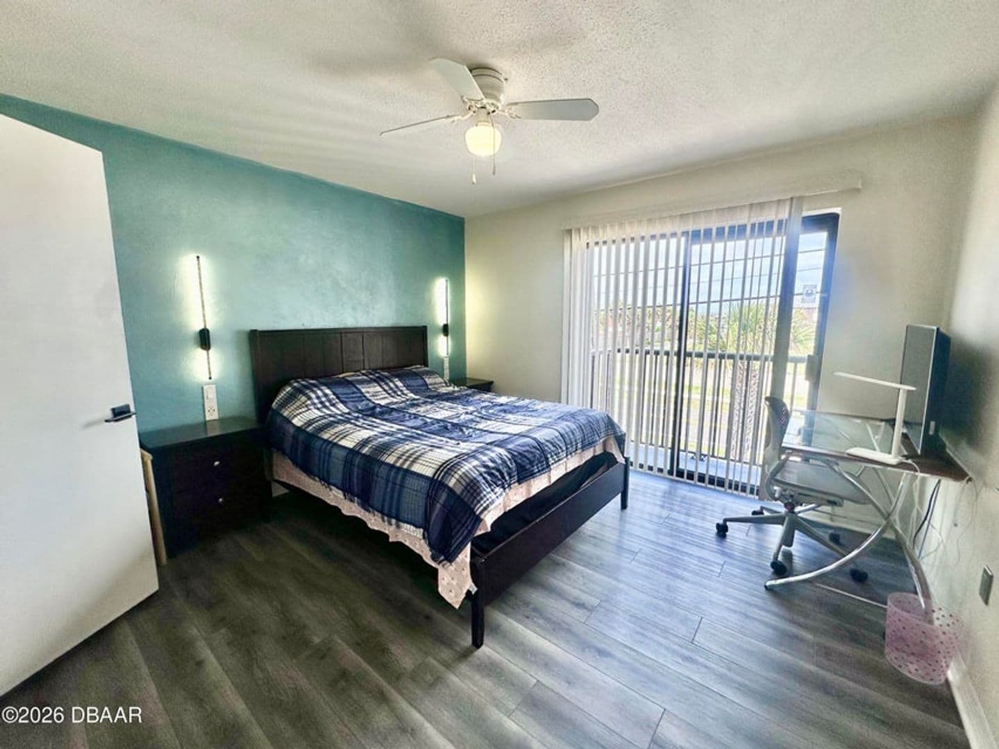 Daytona Beach House: 3750 S Atlantic Ave