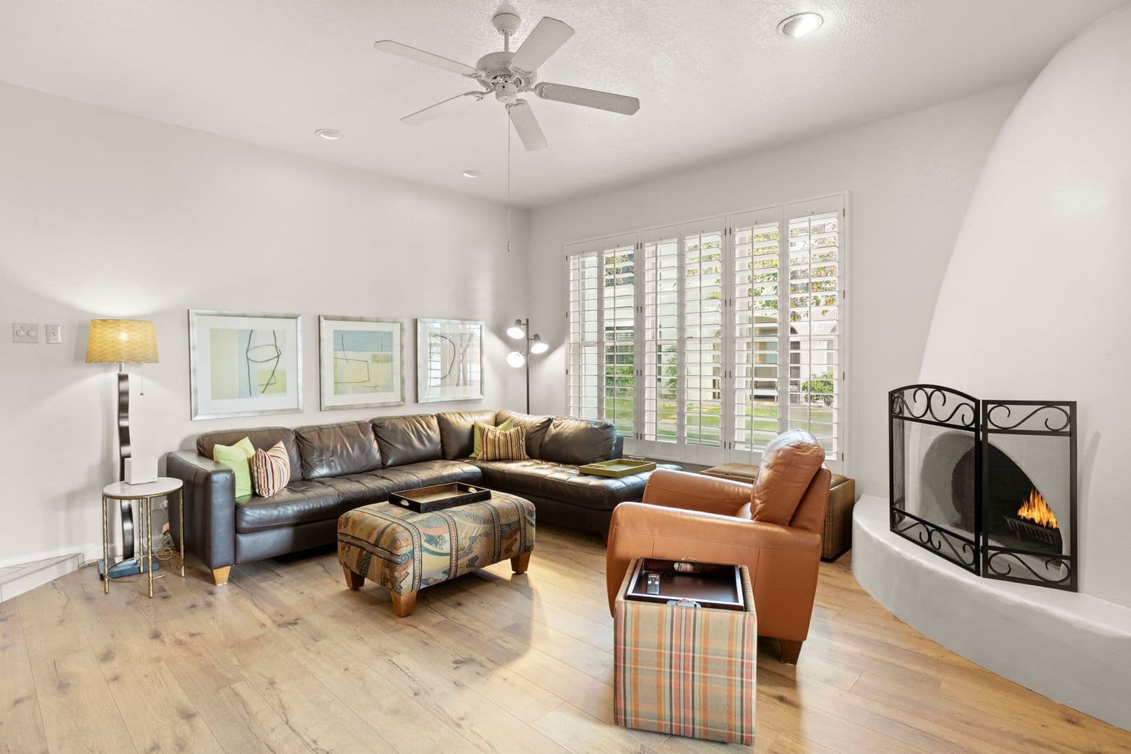 Tempe House: 5200 South Lakeshore Drive #128