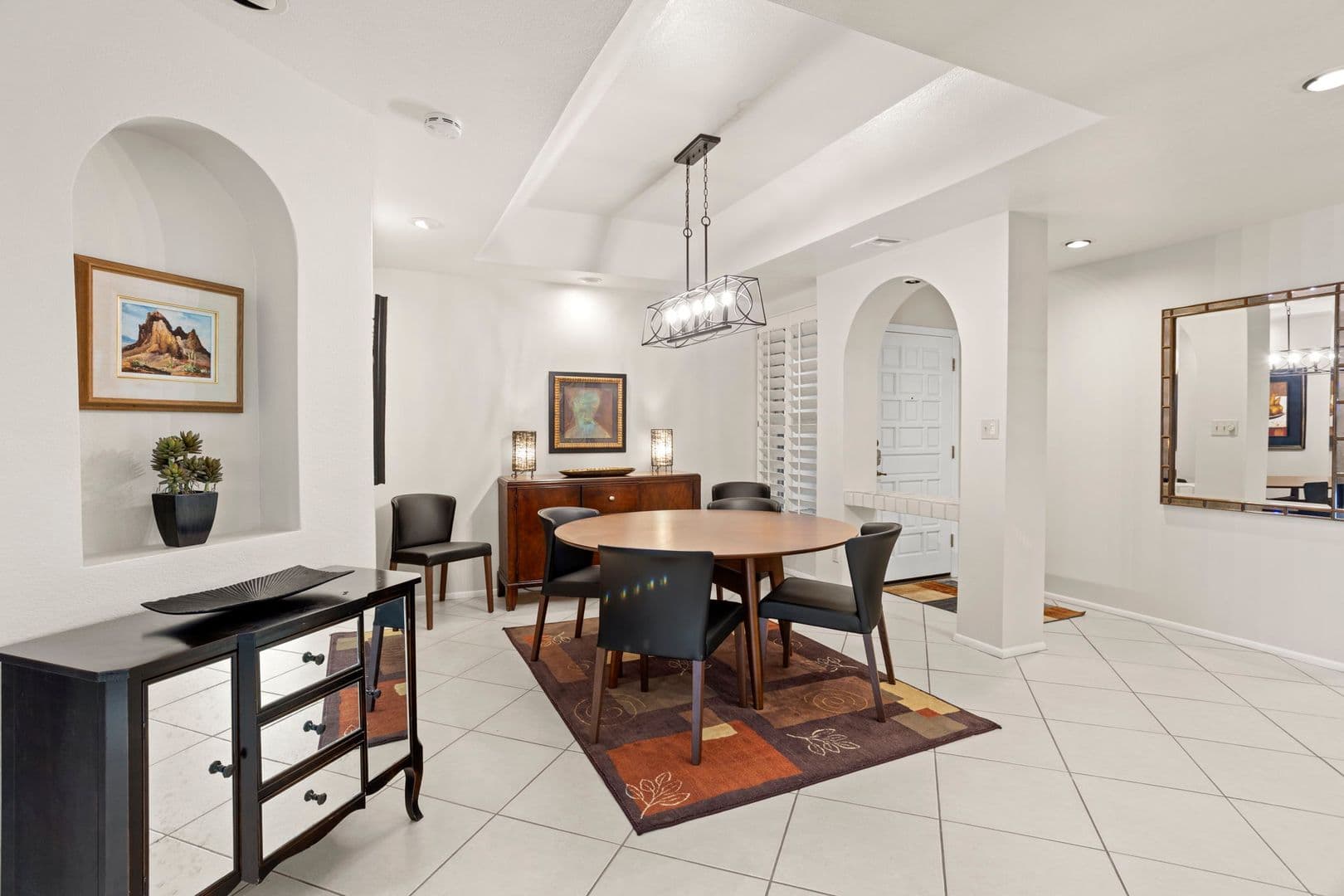 Tempe House: 5200 South Lakeshore Drive #128