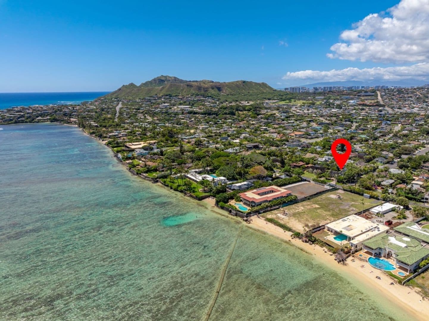 Honolulu House: 4584 Kahala Avenue