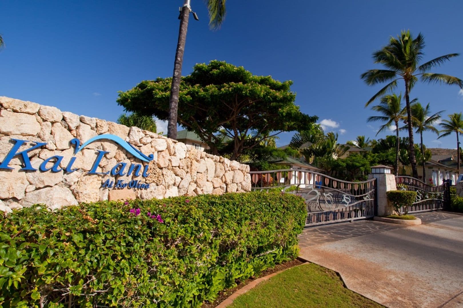 Kapolei House: 92-1001 Aliinui Drive #14B