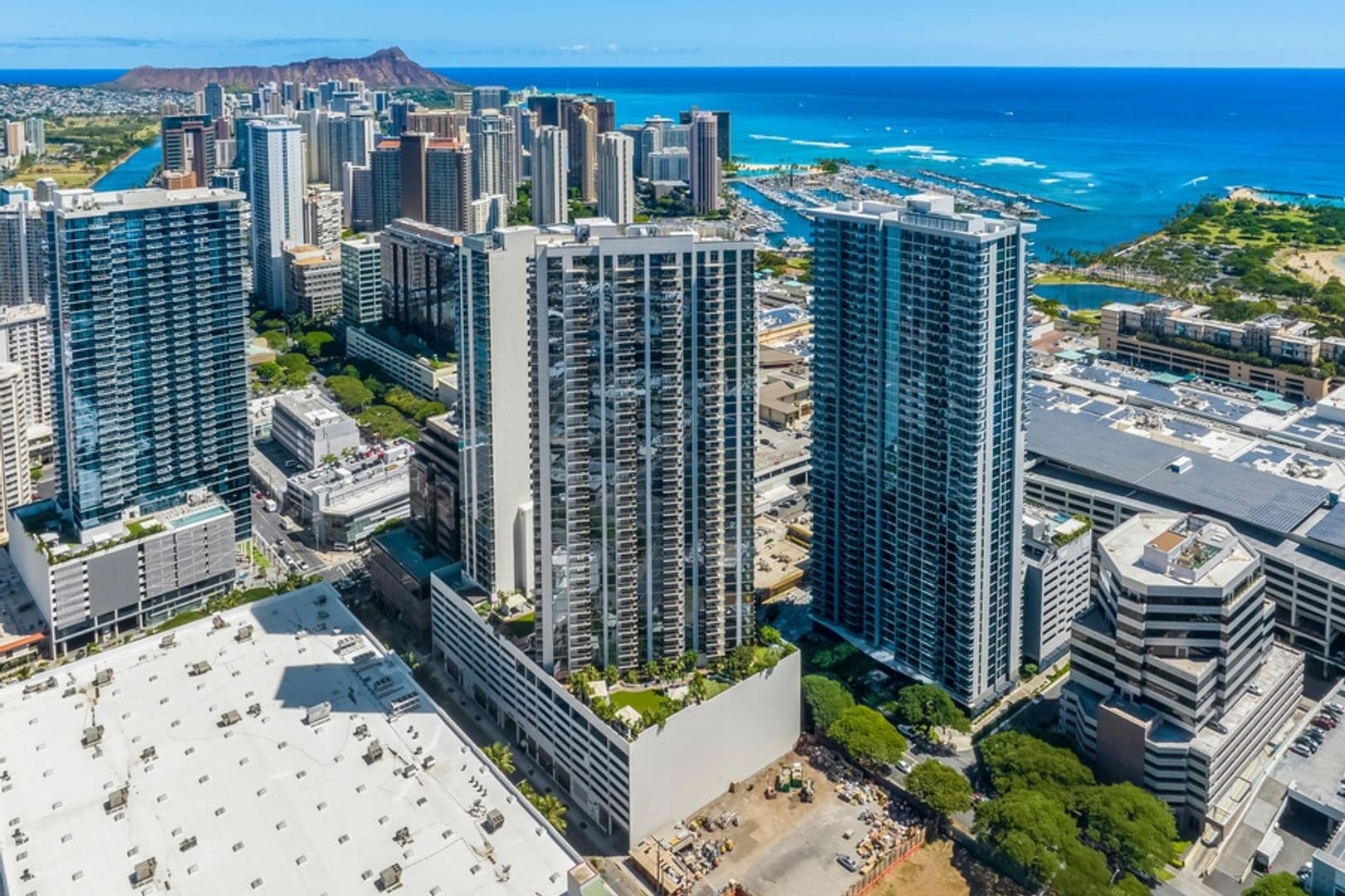 Honolulu Condo: 1388 Kapiolani Boulevard