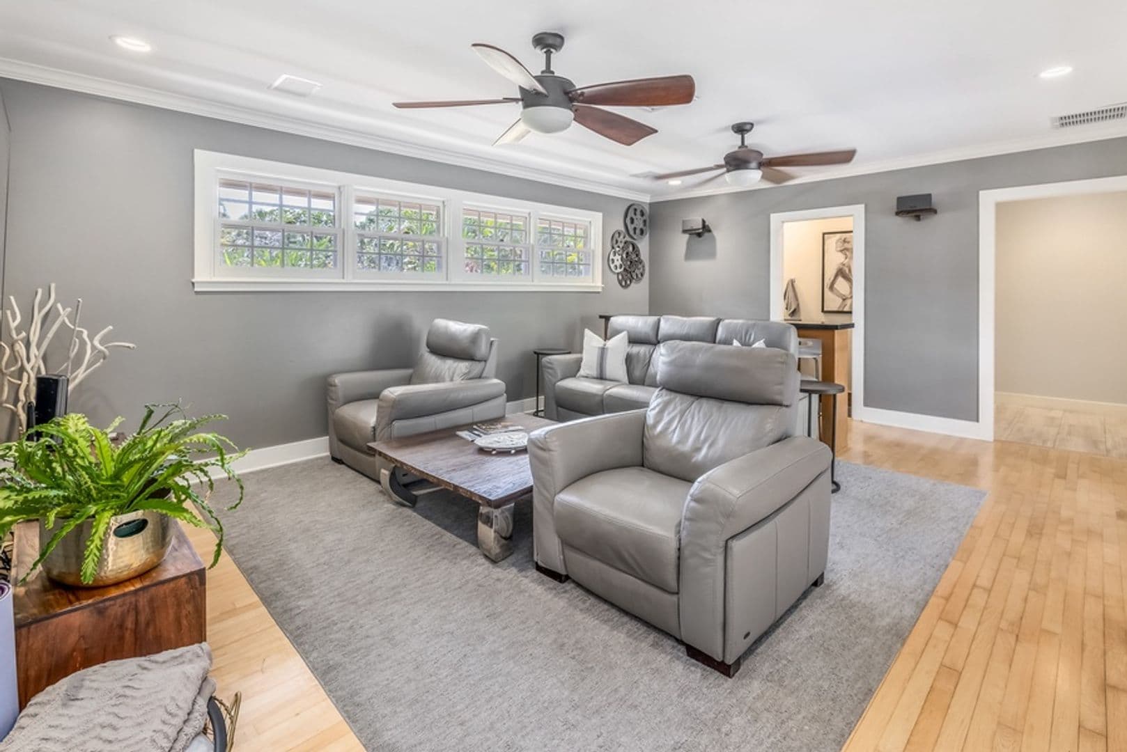 Honolulu House: 5687 Kalanianaole