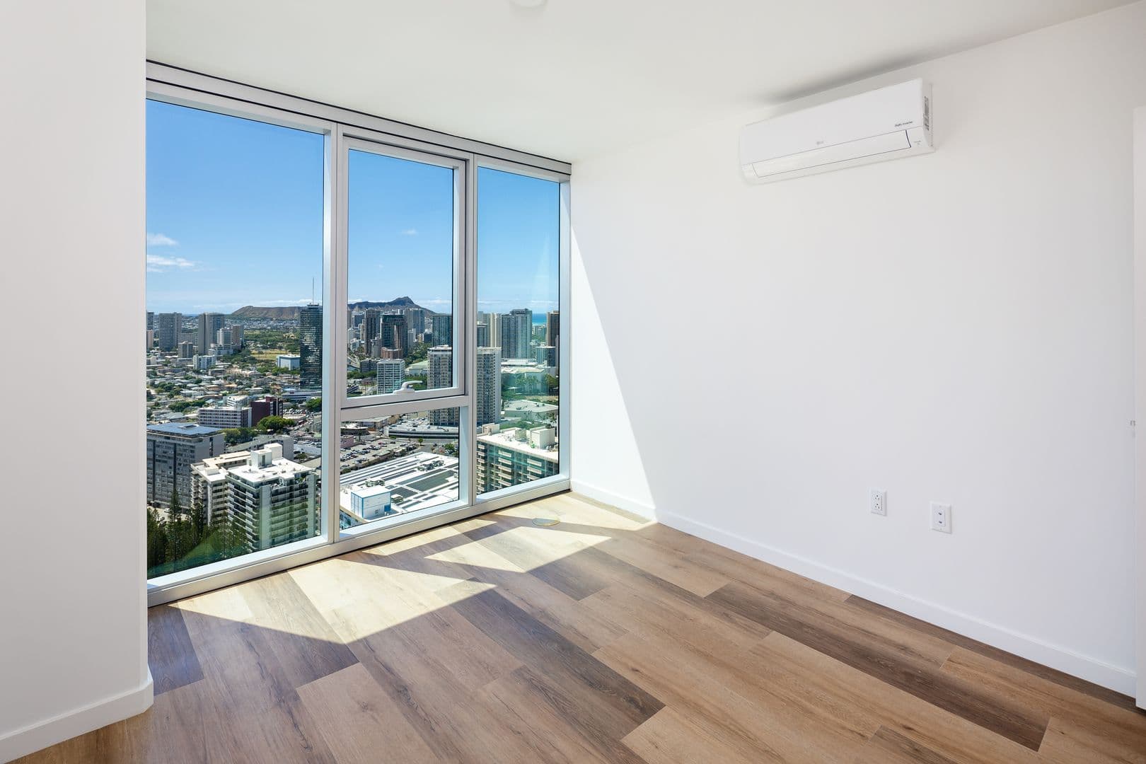 Honolulu Condo: 1500 Rycroft St #3919R