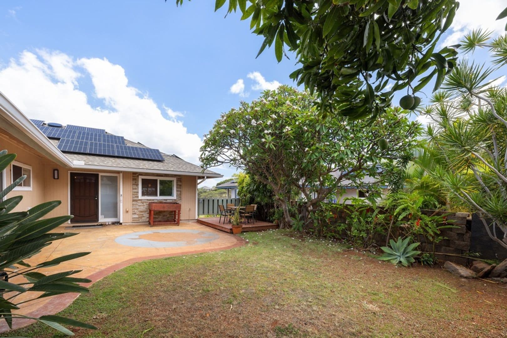 Kapolei House: 92-321 Hookili Pl
