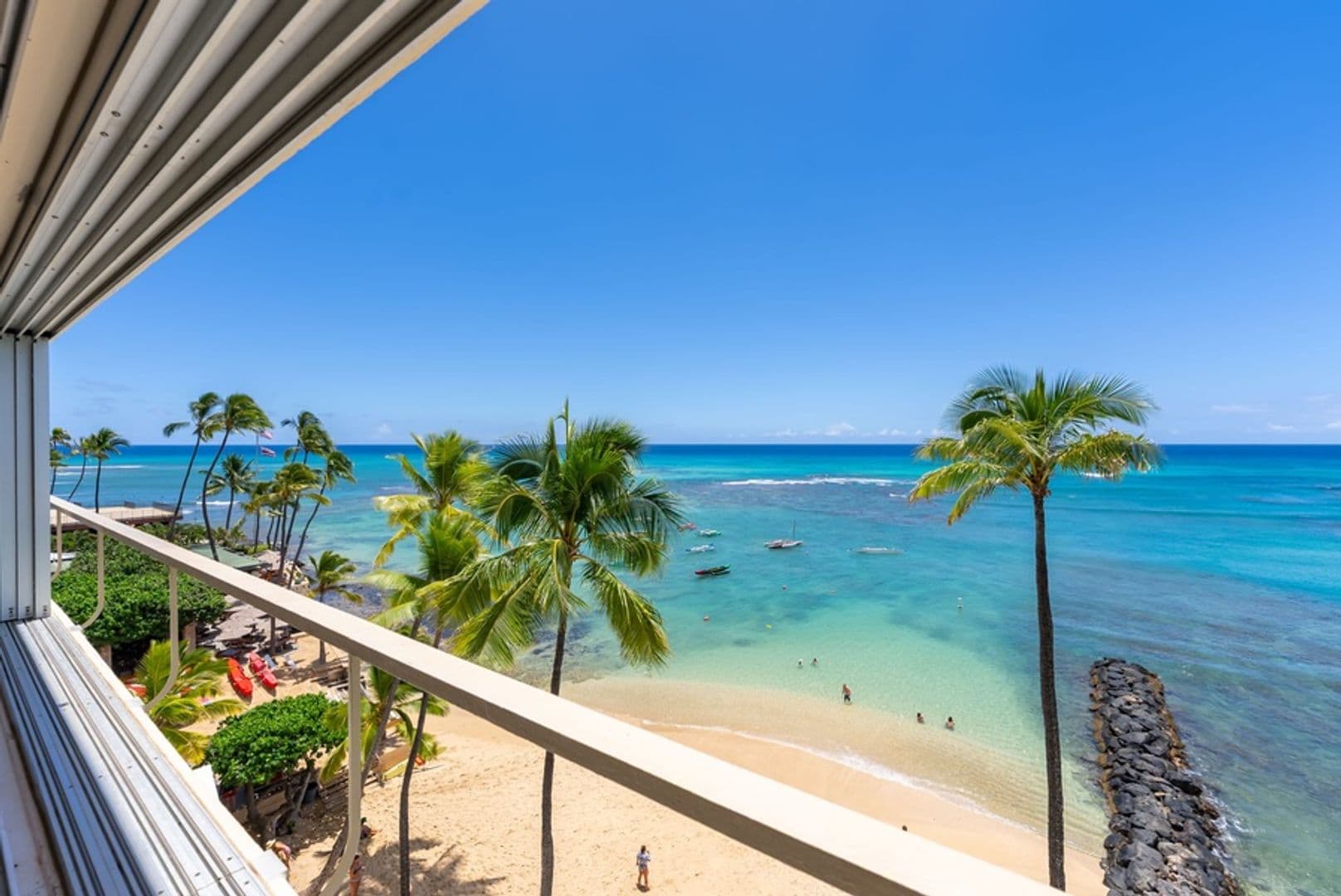 Honolulu House: 2895 Kalakaua Avenue