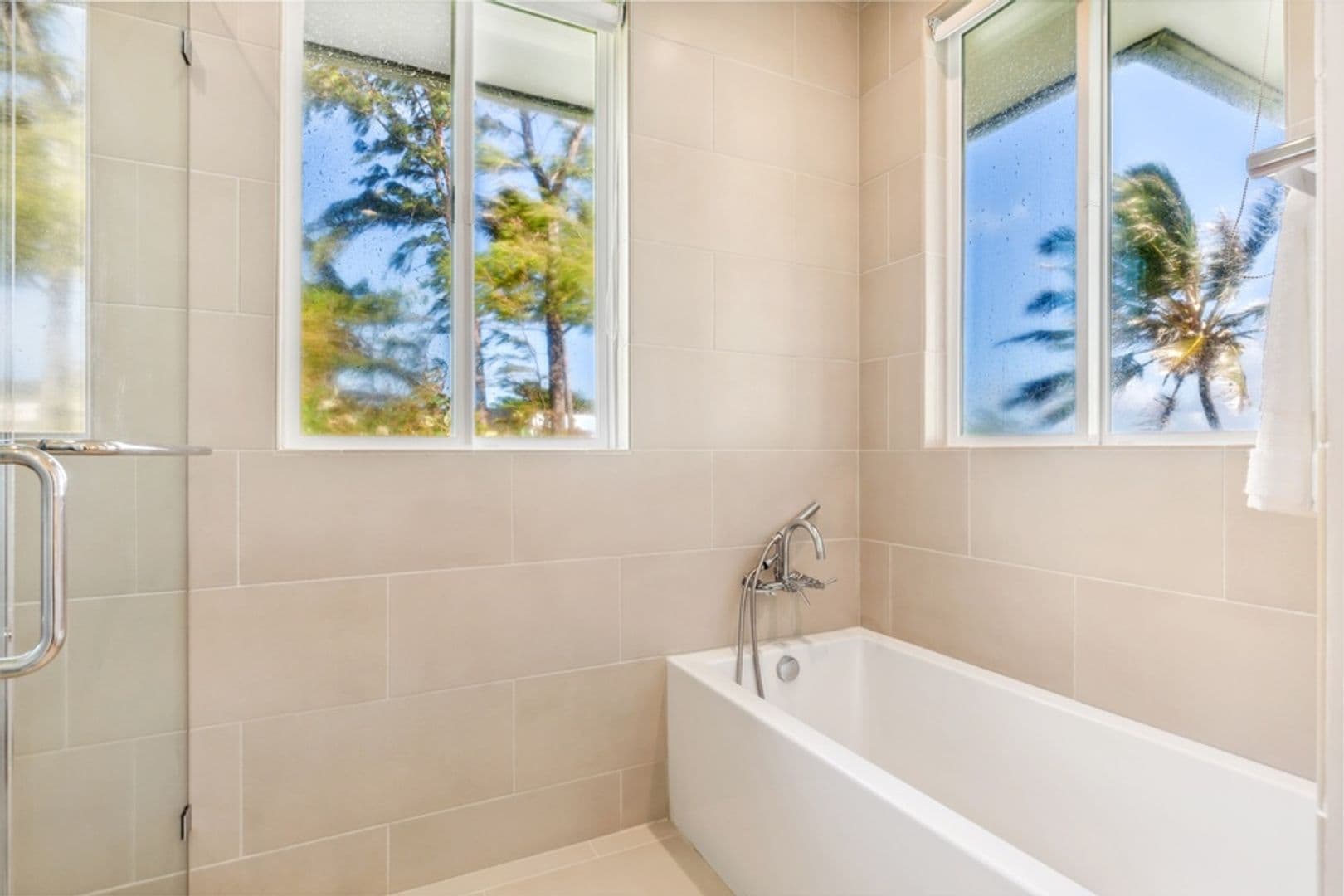 Laie House: 55-137 Kamehameha Highway