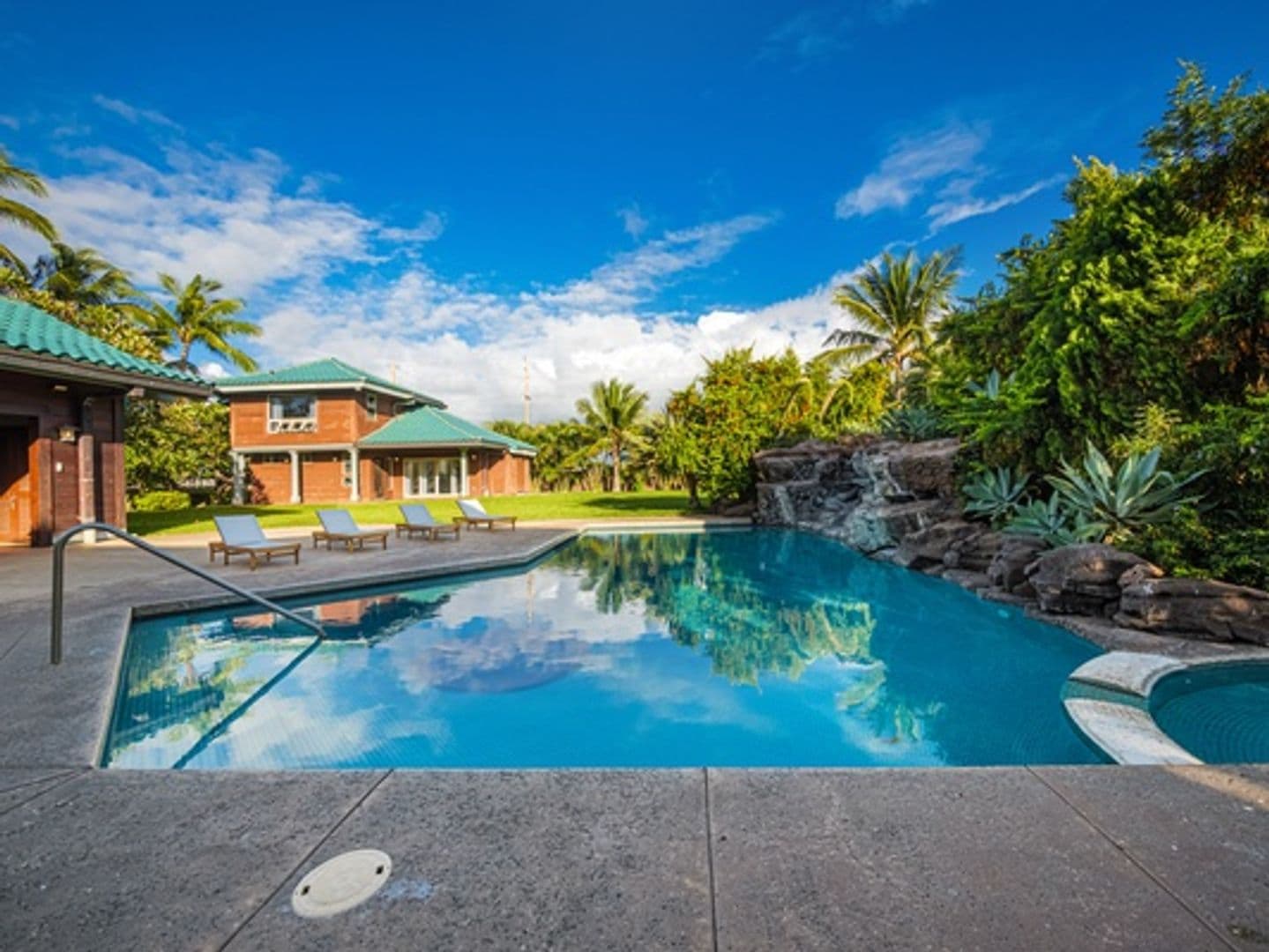 Waianae House: 87-579 Farrington Hwy