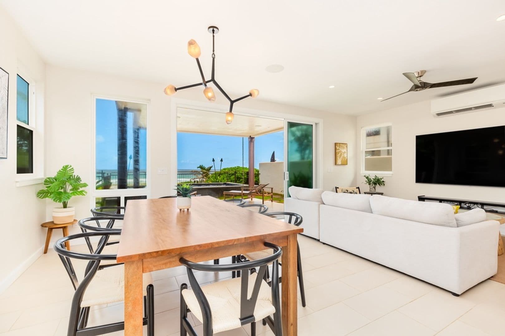 Laie House: 55-137 Kamehameha Highway