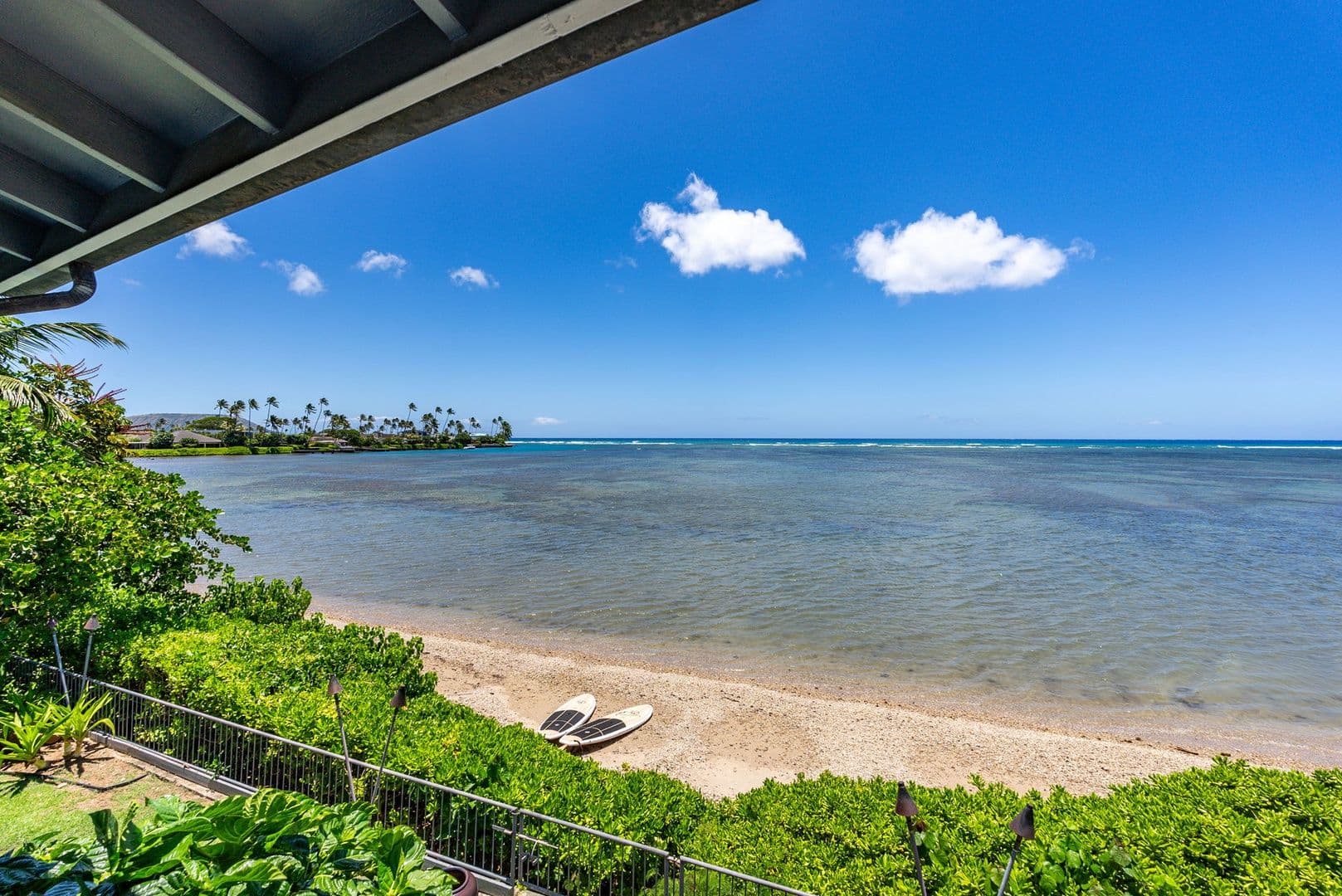 Honolulu House: 5005 Kalanianaole Highway