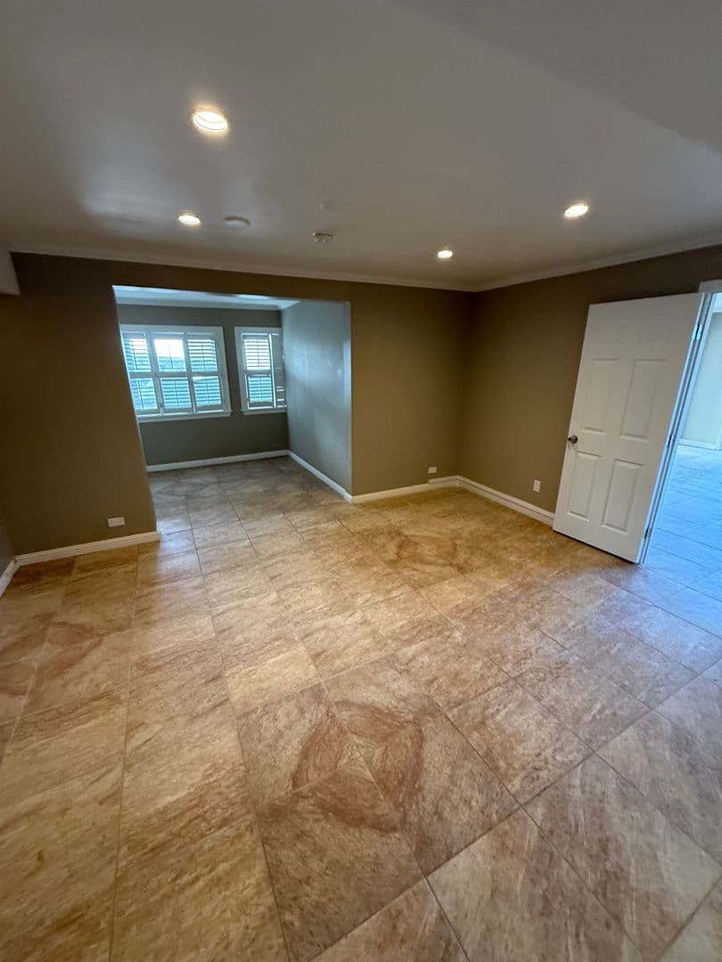 Honolulu Apartment: 1627 Paula Drive
