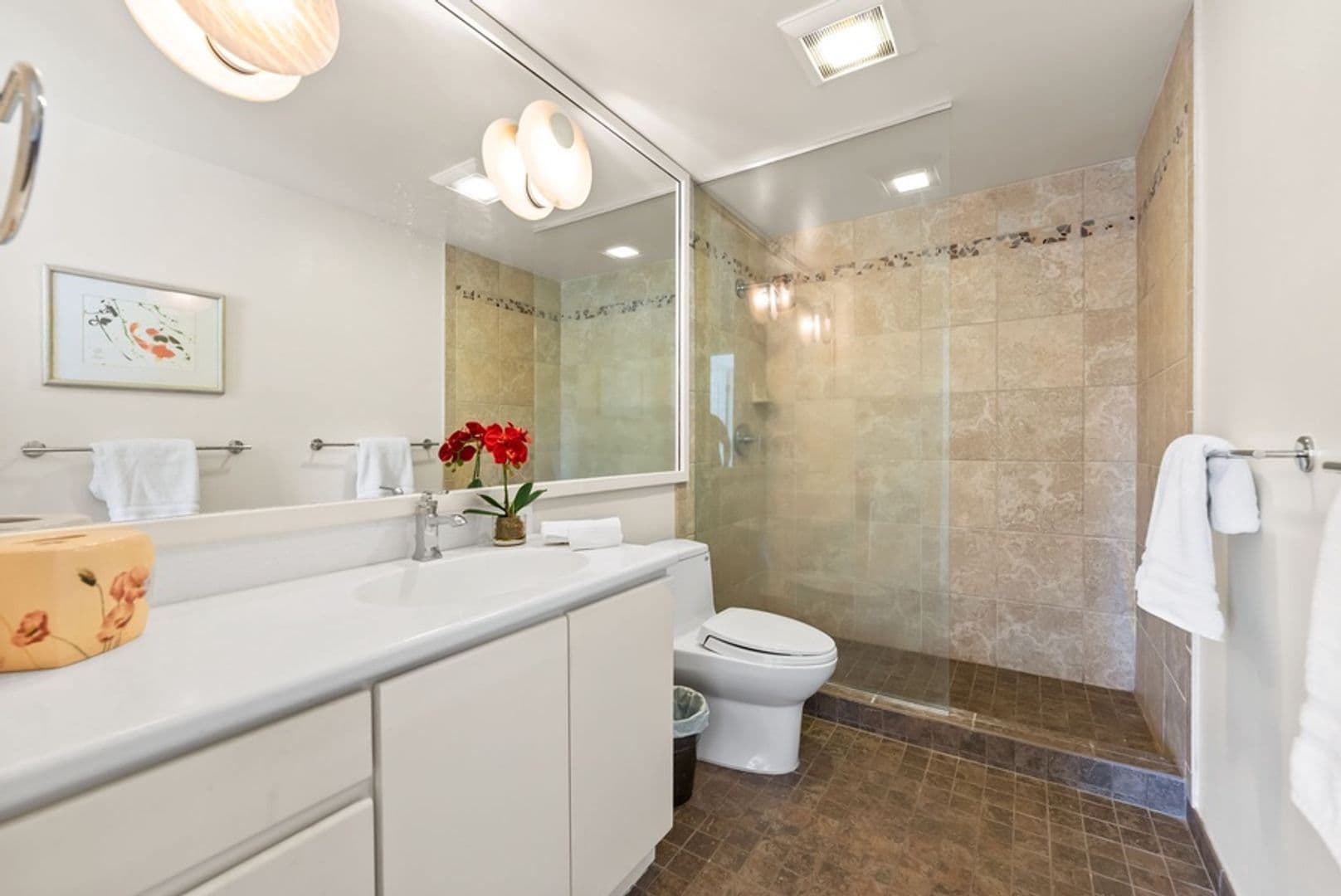 Honolulu House: 4818 Kahala Ave