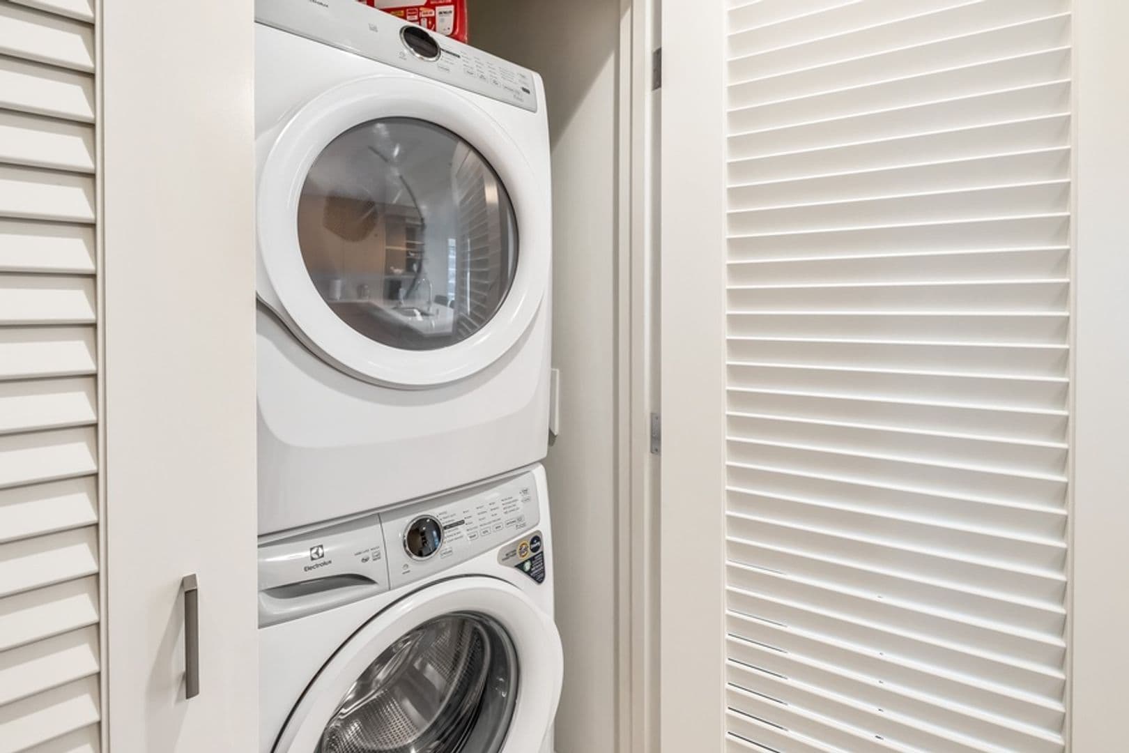 Honolulu Condo: 1388 Kapiolani Boulevard