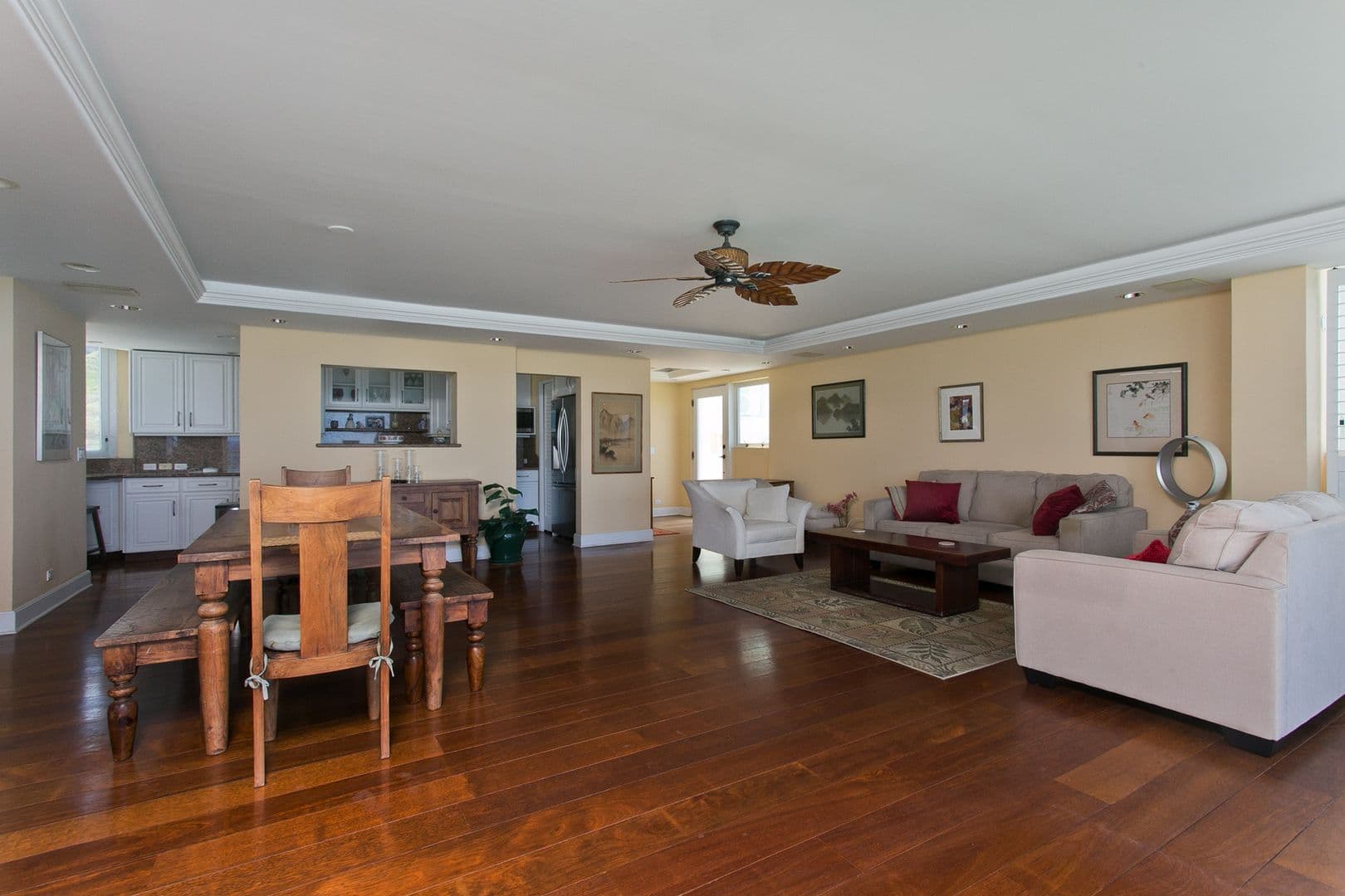 Honolulu Condo: 3065 Kalakaua Ave #8
