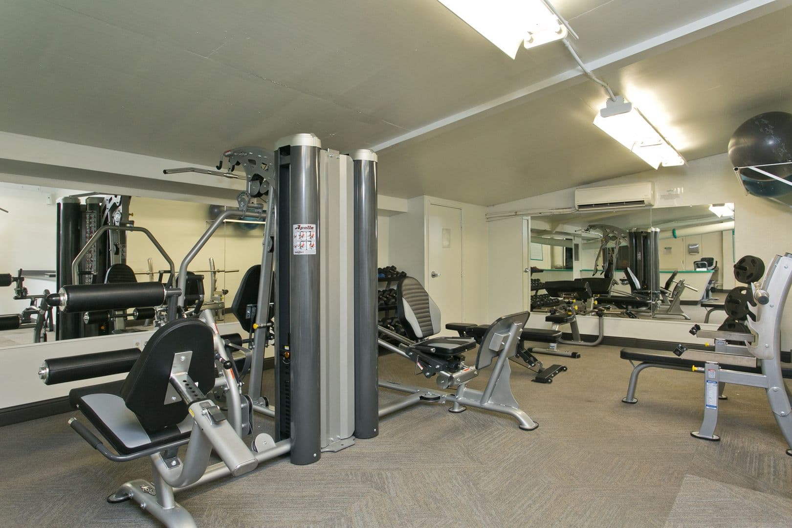 Honolulu Condo: 909 Kapiolani Blvd #2408