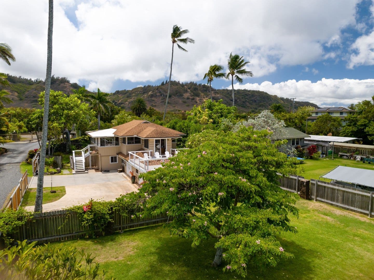 Kahuku House: 57-357 Pahipahialua Street