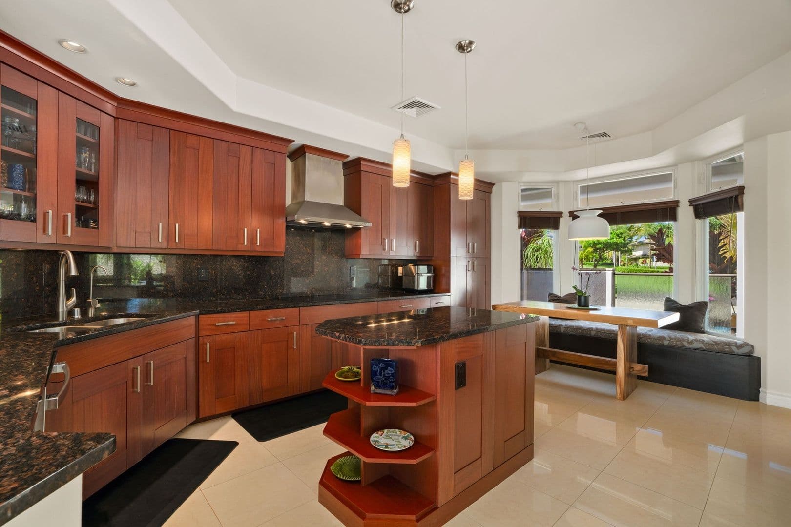 Princeville House: 4100 Queen Emma's Drive