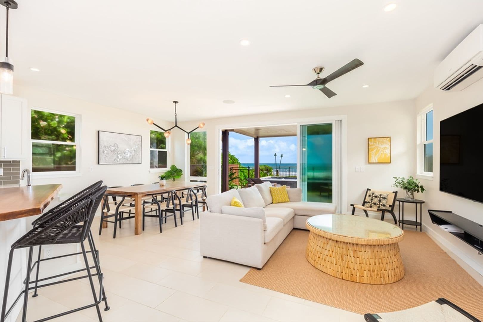 Laie House: 55-137 Kamehameha Highway
