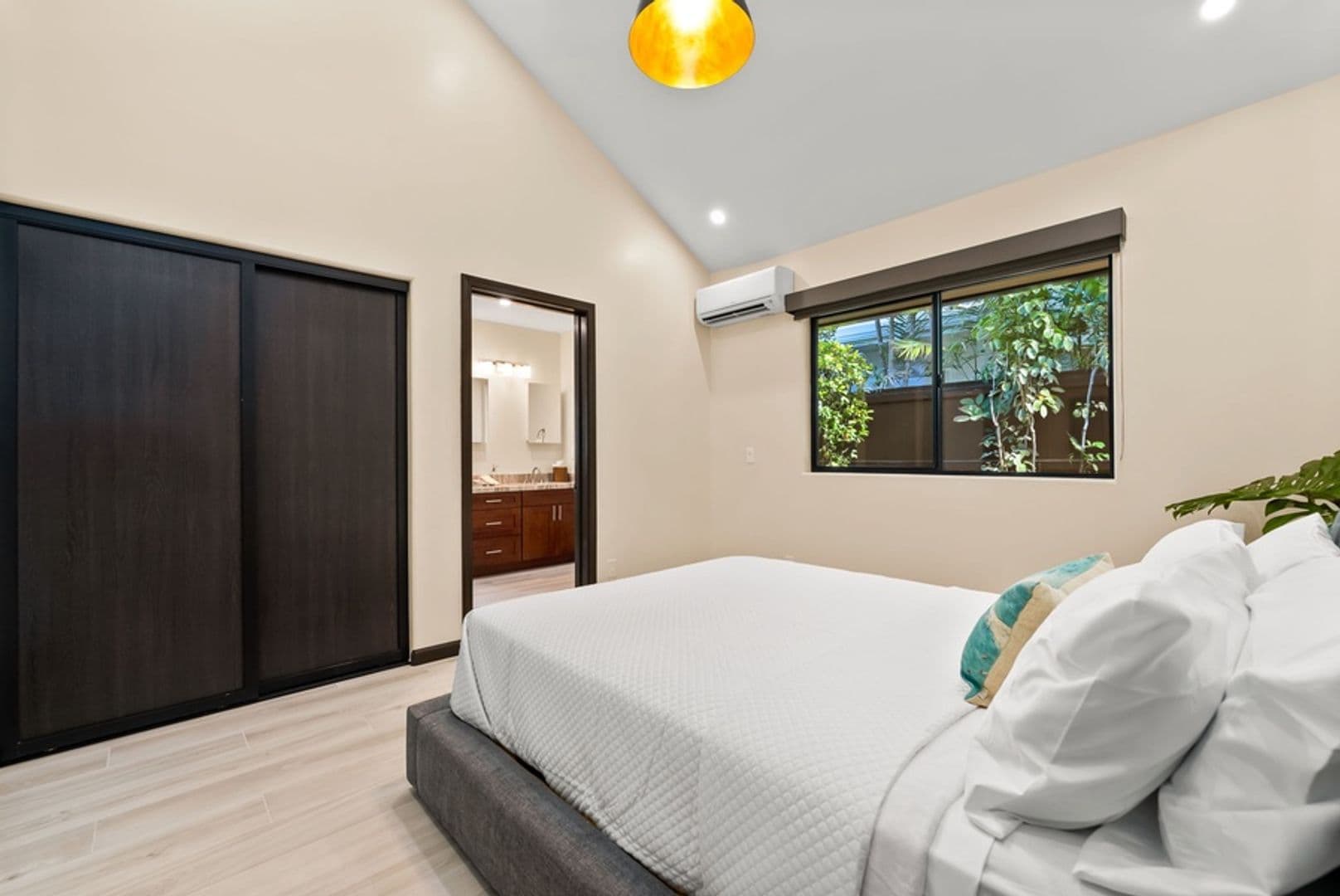 Honolulu House: 4523 Aukai Avenue