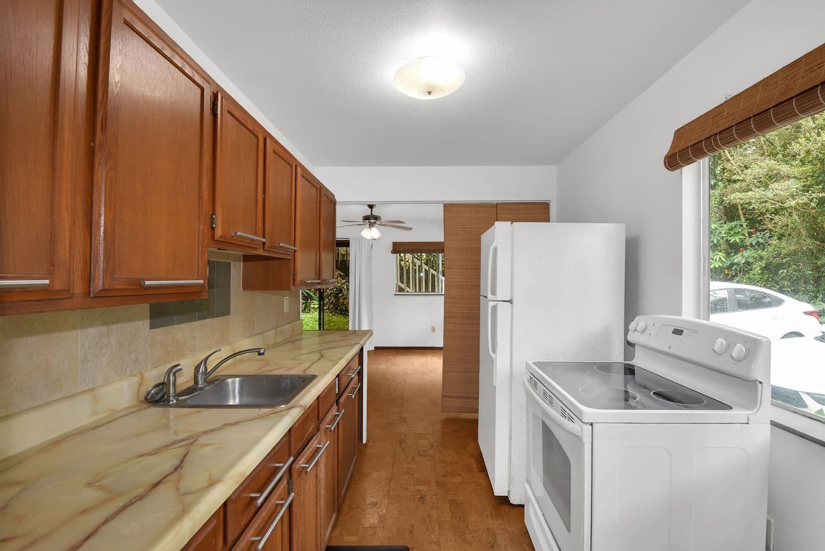Kealakekua Apartment: 79-973 Kealaola Rd