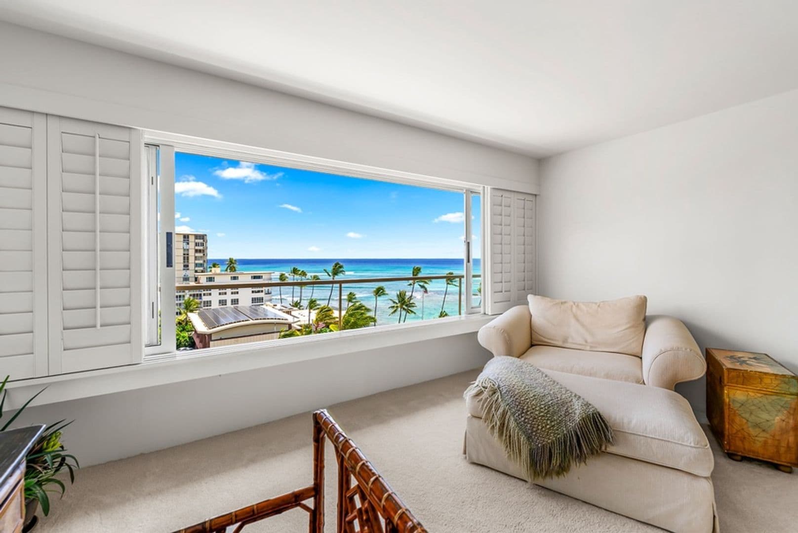 Honolulu House: 2895 Kalakaua Avenue