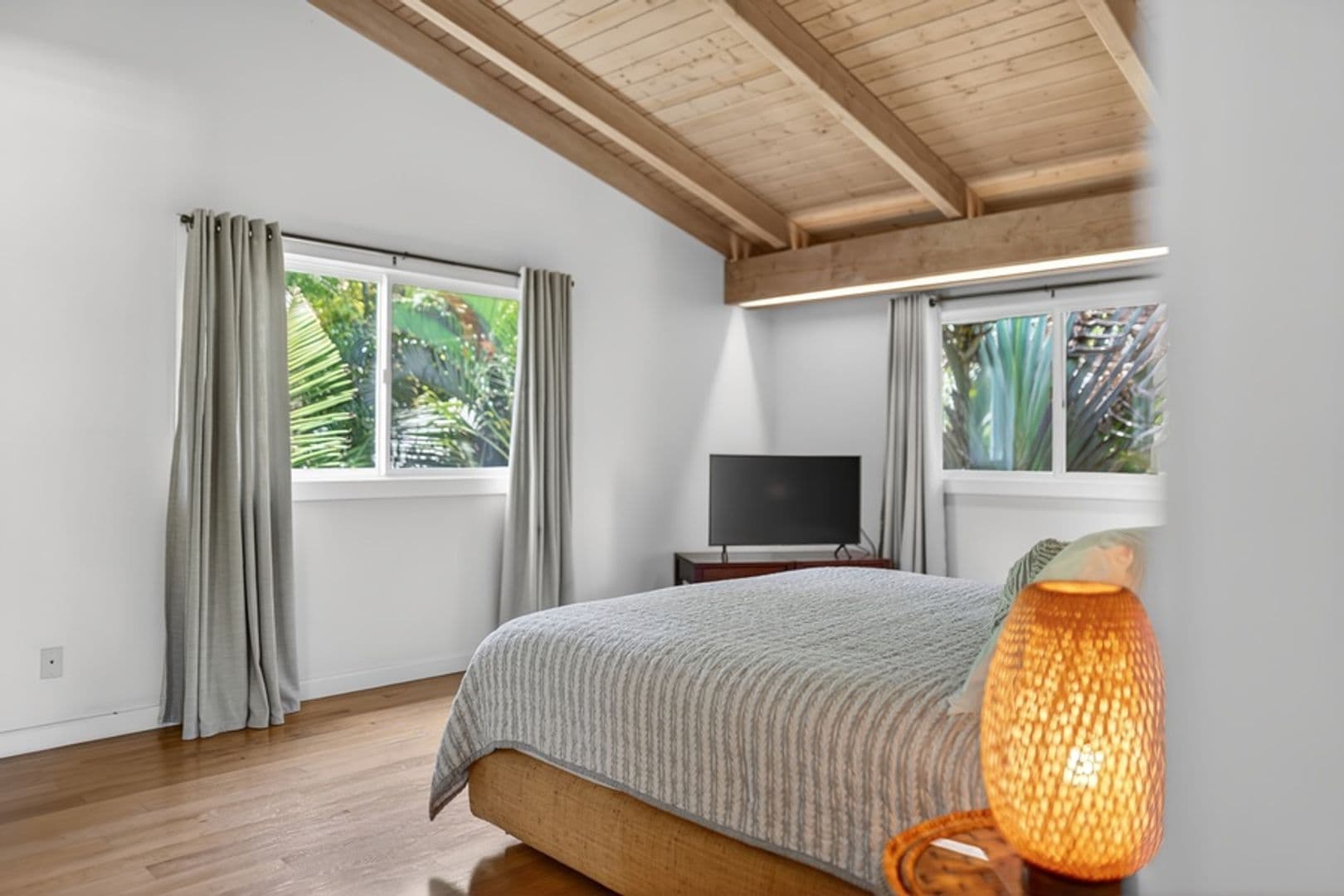Haleiwa House: 59-60 Huelo Street