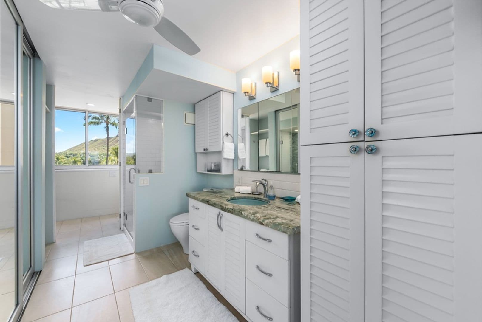 Honolulu House: 2895 Kalakaua Avenue