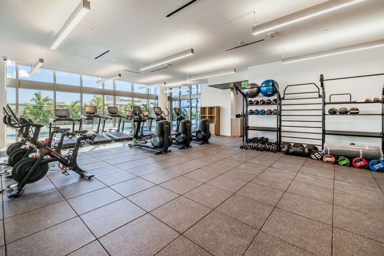 Honolulu Condo: 1388 Kapiolani Boulevard