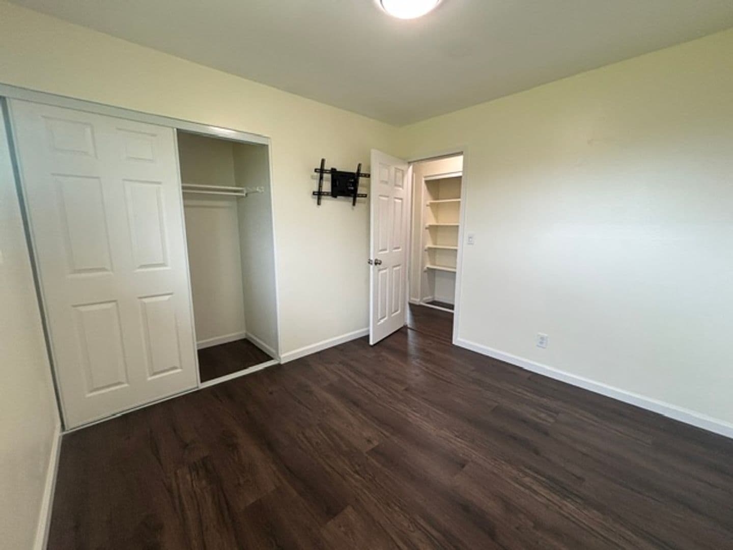 Hilo House: 1413 Kilaha Street